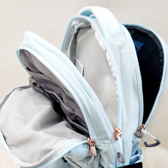 The North Face Women’s Borealis Luxe Backpack - Picture 9 of 12